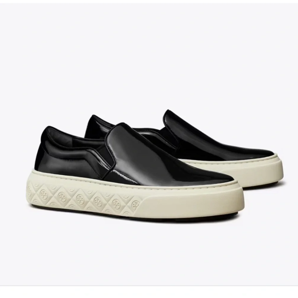 Tory Burch Lady Bug Black patent leather Slip-On size 7 with shoe bag and box